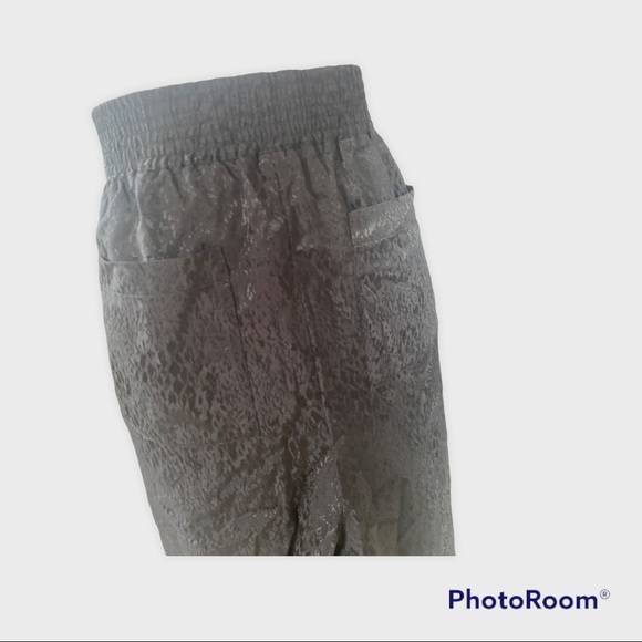 Anthropologie Black Satin Blend Animal Print Cropped Pants - Picture 5 of 5